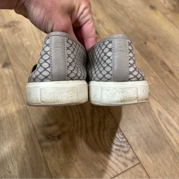 VINCE Gray leather snake skin sneaker, slip on - Size 7 - Picture 5 of 9